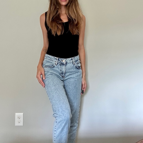 ASOS Acid Wash High Waist Mom Jeans Size 28 - Picture 2 of 9